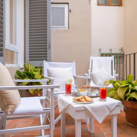 Apartament Novella White *