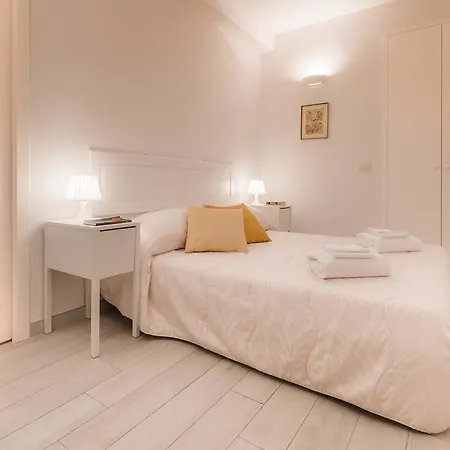 Apartament Novella White