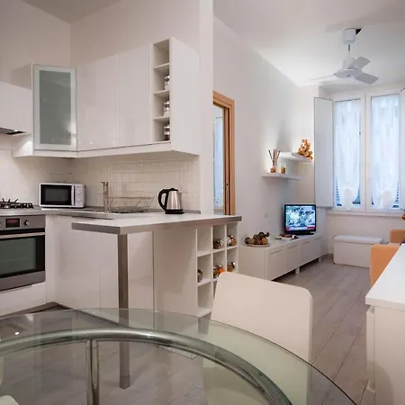 Apartament Novella White *