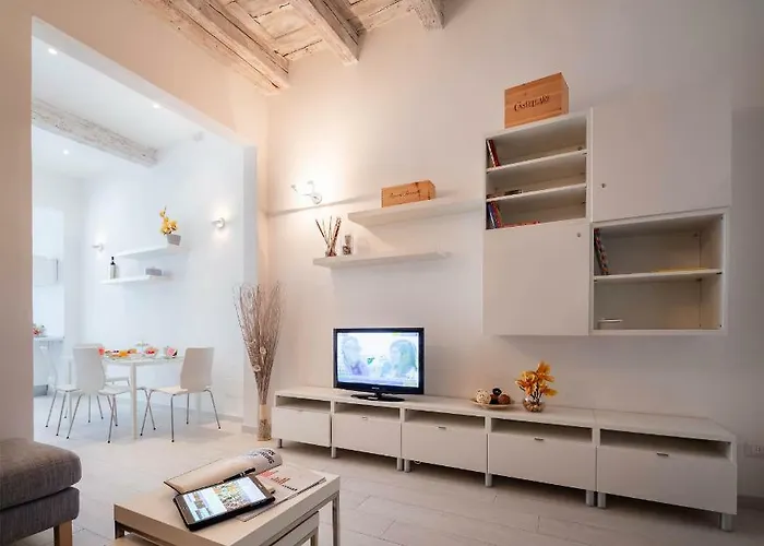 Apartament Novella White