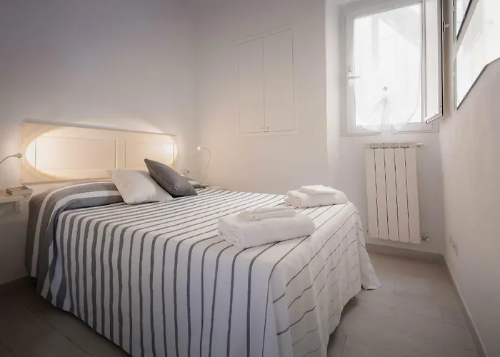 Apartament Novella White *